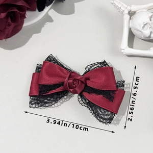 Pince à cheveux rose rouge foncé avec dentelle noire et nœud de style gothique