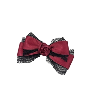 Barrette nœud gothique en satin bordeaux et dentelle noire avec fleur rose