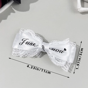 Fermaglio per capelli Y2K in pizzo bianco con scritte Just You e dimensioni 11cm x 5cm