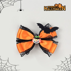 Barrette d'Halloween en dentelle noire avec satin orange, ailes de chauve-souris et clown