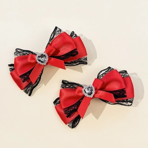 Barrettes à cheveux en soie rouge avec dentelle noire et gemmes de cœur style Lolita