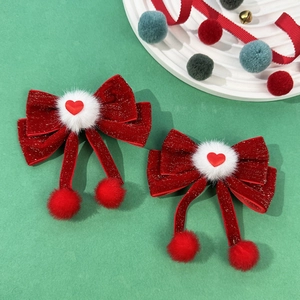 Barrettes à nœuds en velours rouge avec pompons blancs et décor de cœur pour le Nouvel An