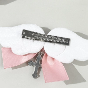 Pinza para el pelo con alas de ángel de peluche, lazo rosa y colgante de cruz plateada