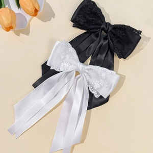 Ensemble élégant de nœuds à cheveux en satin noir et blanc avec dentelle et rubans longs