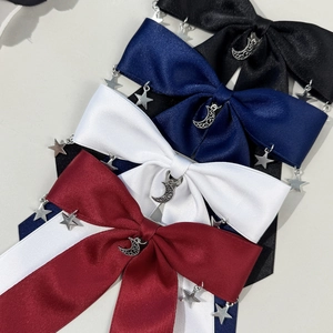 Barrette à cheveux avec nœud en satin gothique et pendentifs lune et étoile en 4 couleurs