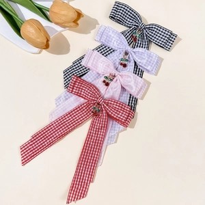 Set mit karierten Haarschleifen und Kirsch Anhängern in Rot Rosa Lila und Schwarz