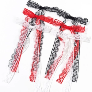 Barrettes à cheveux en dentelle avec broderie coeur et longs rubans rouges, noirs et blancs