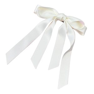Fermaglio per capelli con fiocco in raso crema e nastri lunghi per acconciature eleganti