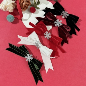 Christmas Velvet Snowflake Bow Hair Clip Sweet Princess Style Winter Hair Accessories For Women Festive Party Hairpin Gift