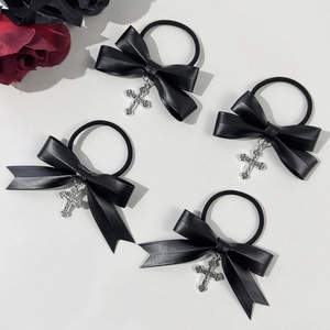 Élastique à Cheveux en Cuir PU avec Nœud Papillon et Croix Style Gothique Dark Sweet Cool Fait à la Main pour Femme Accessoires de Cheveux Paire
