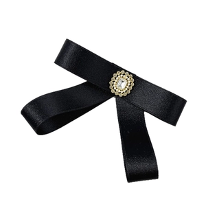 Nœud papillon en satin noir avec cristal doré et perles pour chemises d'école