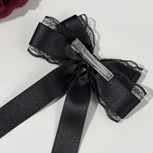 Barrette à cheveux nœud en dentelle noire gothique avec pendentif cœur croix punk