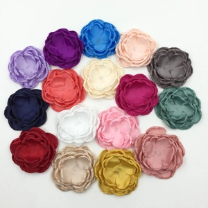 Lot de 15 têtes de fleurs en satin de soie colorées pour accessoires de bricolage