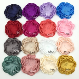 Bandeaux bébé avec fleurs en satin 16 couleurs et ornements de perles douces