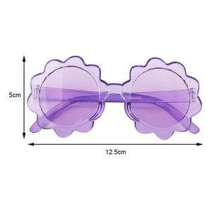 Purple sunflower shaped sunglasses for kids with 12.5cm width and transparent lenses