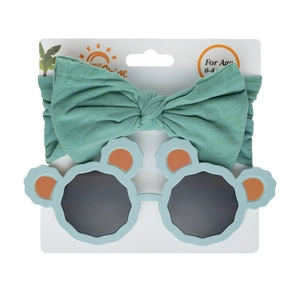Detail of 0-4 years baby set with panda bear sunglasses and green bow headband