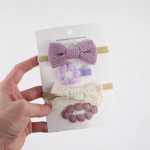 Lot de 4 barrettes à fleurs et bandeaux en dentelle faits main pour bébés sur carte support