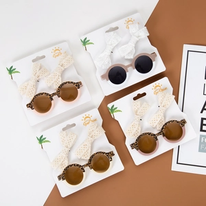 Coffret lunettes de soleil léopard pour enfants et barrettes nœuds en dentelle