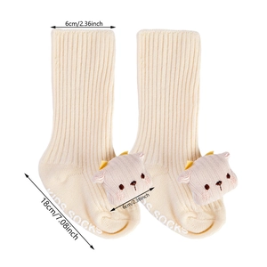 Chaussettes antidérapantes pour bébé avec peluche 3D et motif d'ours mignon pour l'hiver
