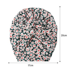 Turban bébé en coton imprimé floral avec nœud, dimensions 20cm par 17cm