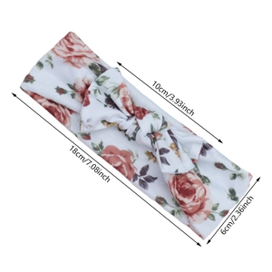 Hasenohr-Stirnband für Babys mit rosa Rosen auf weißem, gestricktem Baumwollgewebe
