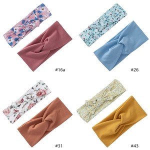 2er-Set Baby-Stirnbänder mit Blumenbogen und einfarbigen Twist-Styles aus Waffelstrick