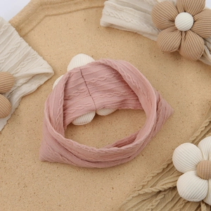 Bandeau tressé rose pour bébé en nylon élastique doux avec un design floral élégant