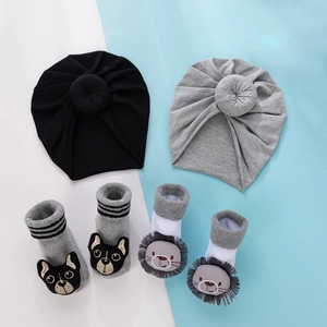 Baby Pure Cotton Turban Hat And Cartoon 3D Doll Non-slip Socks Combination For Infants Toddlers Soft Knot Beanie Daily Wear