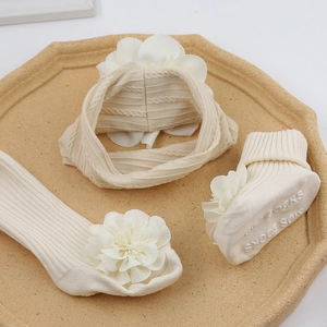 Chiffon flower baby headband and ribbed socks set in cream for newborn photography