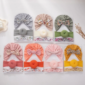 Set de 3 piezas de gorro turbante y diadema para bebé con estampados y lazos de conejo