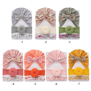 Set de 3 piezas de gorros turbante y diademas para bebé con estampados de donuts y conejito
