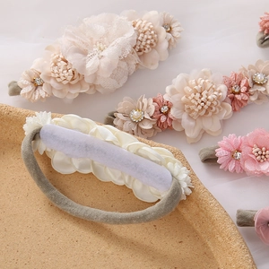 Floral baby headbands set in pink and beige with lace flowers and pearls for photography