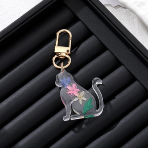 Creative cat resin keychain with colorful dried flowers and golden lobster clasp