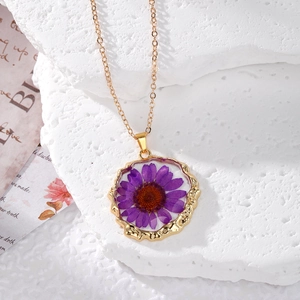 Bohemian transparent resin necklace with purple dried flower in gold irregular frame