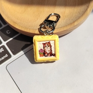 Mignon porte-clés chat illustration cadre photo en résine jaune avec fermoir métallique