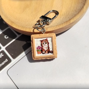 Mini porte-clés cadre photo carré pour chat avec motif en résine texturée 3D