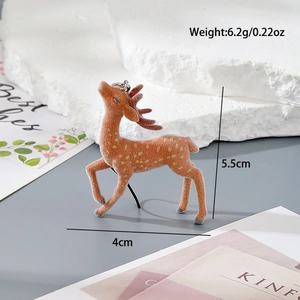 Llavero de ciervo flocado naranja con puntos blancos, lindo colgante de animal de 5,5 cm