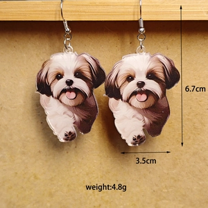 Detailweergave van de dubbelzijdige Shih Tzu-acryl oorbellen met exacte afmetingen