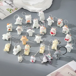 Süßer Beflockter Harz Katze Schlüsselanhänger Cartoon Tier Telefon Charm Mini Tasche Anhänger Für Damen Mädchen Kawaii Schmuck Geschenk