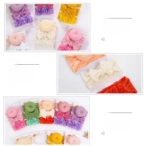 Détails des bandeaux pour bébé avec fleurs en mousseline et nœuds doux en nylon