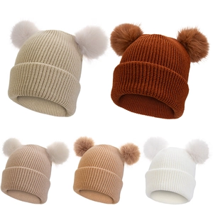 Bonnet d'hiver en tricot pour garçons avec deux pompons doux en plusieurs couleurs