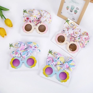 Ensemble lunettes de soleil tournesol et barrettes nœuds floraux pour petites filles