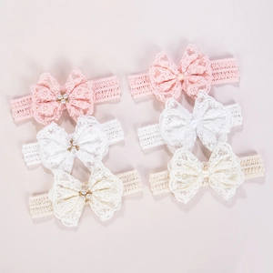 Set di sei fasce in pizzo per neonati nei colori rosa, bianco, beige con perle