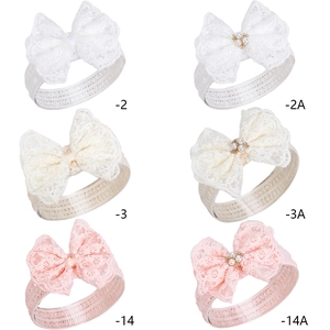 Set di sei fasce per neonati in pizzo con perle bianche e rosa, elastiche e confortevoli