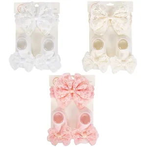 Coffret cadeau pour bébé avec bandeaux en dentelle et chaussettes assorties de 0 à 2 ans