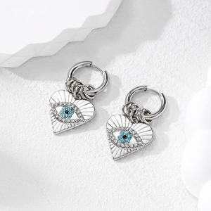 Eleganti orecchini a cerchio in acciaio con cuore punk e malocchio con strass