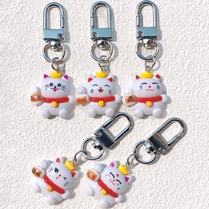 Set di cinque portachiavi gatto della fortuna Maneki Neko con moschettone in argento