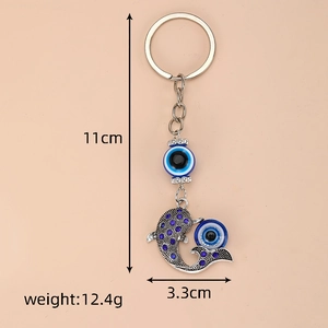 Portachiavi delfino argento con occhio di Allah e dimensioni di 11cm per 3,3cm