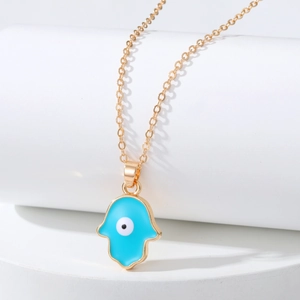 Magnifique collier main de Fatma dorée avec pendentif œil bleu en émail pour femme