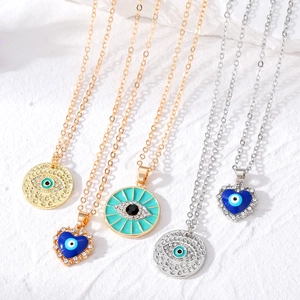 Vintage Alloy Evil Eye Pendant Necklace For Women Heart Round Drip Oil Inlaid Rhinestone Enamel Exotic Jewelry Gift Sweater Chain